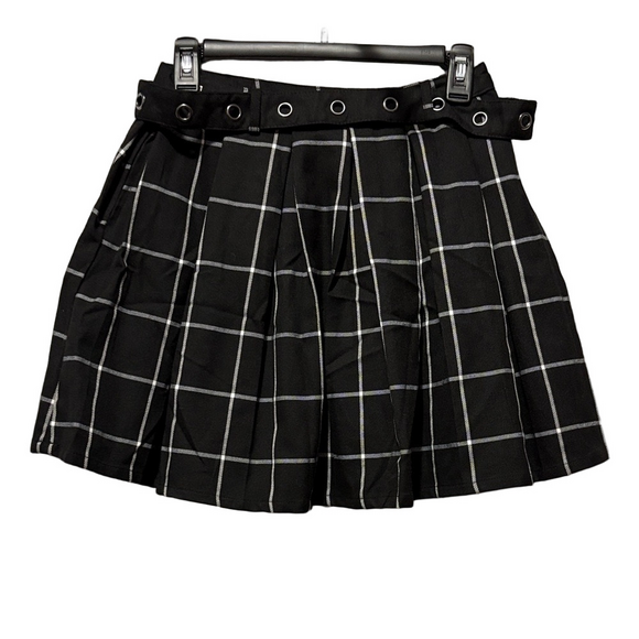 Hot Topic Black and White Plaid Mini Skirt - Picture 3 of 6